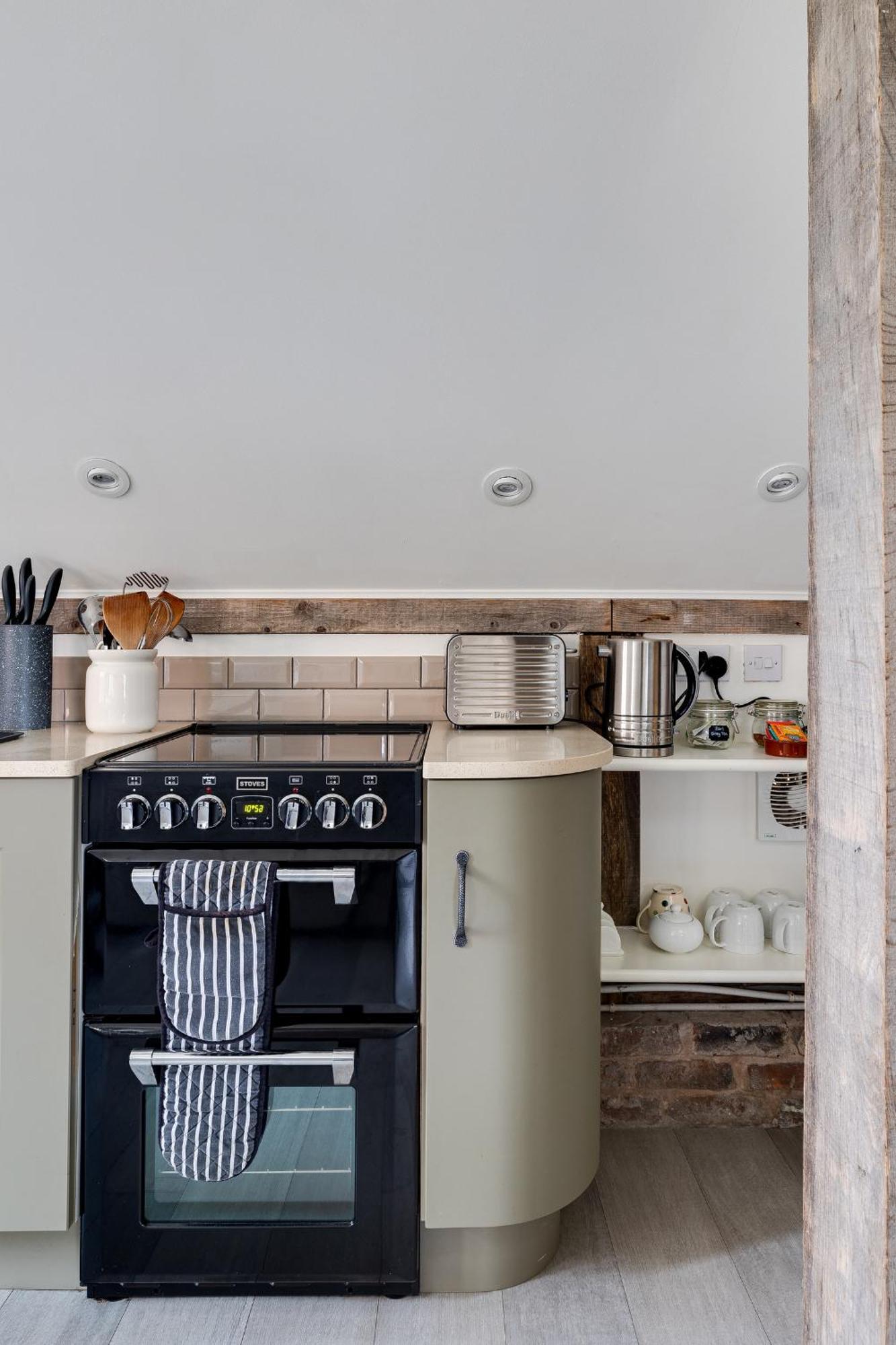 Oak Tree Hideaway Βίλα Whitchurch  Εξωτερικό φωτογραφία
