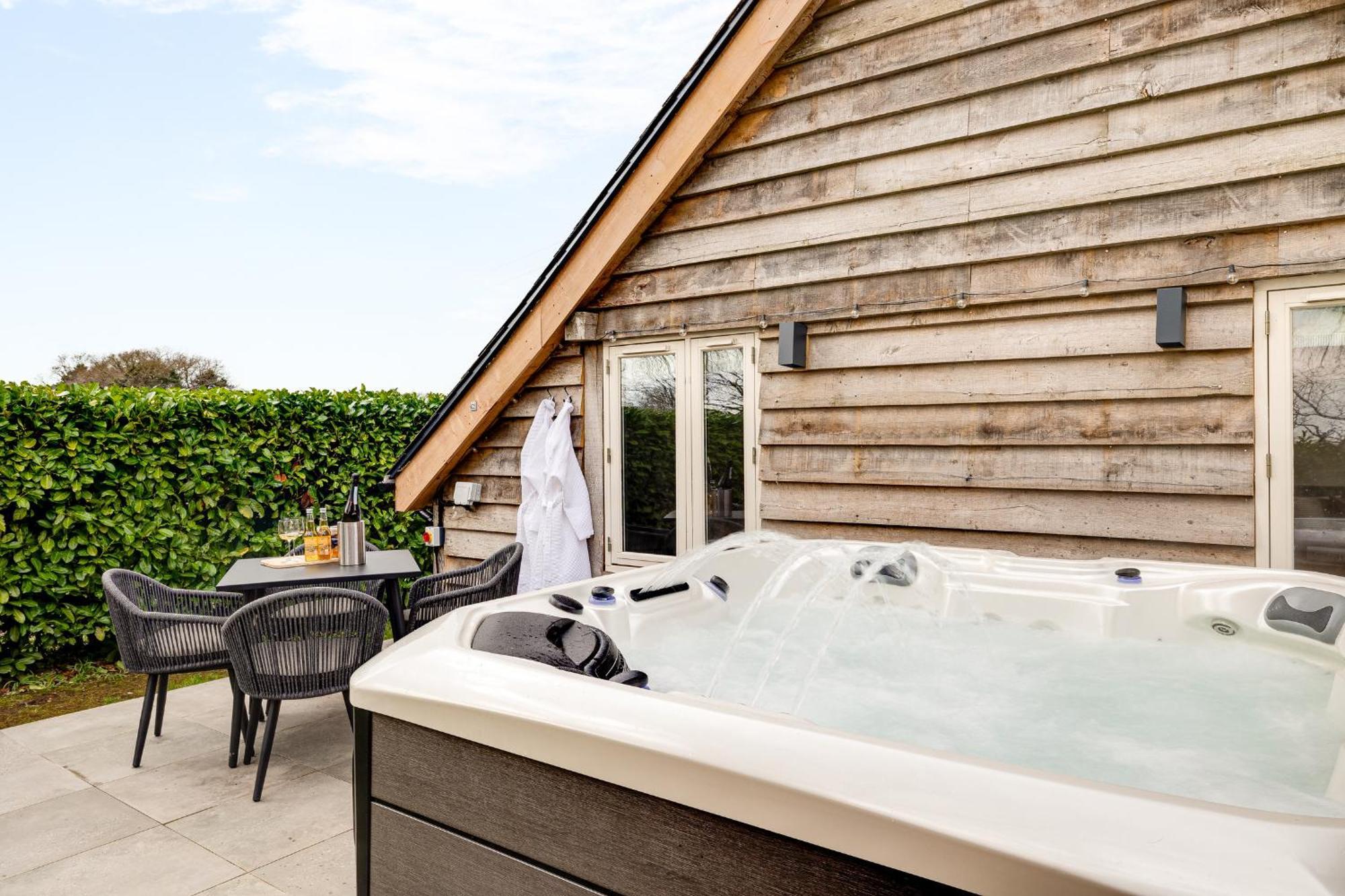 Oak Tree Hideaway Βίλα Whitchurch  Εξωτερικό φωτογραφία