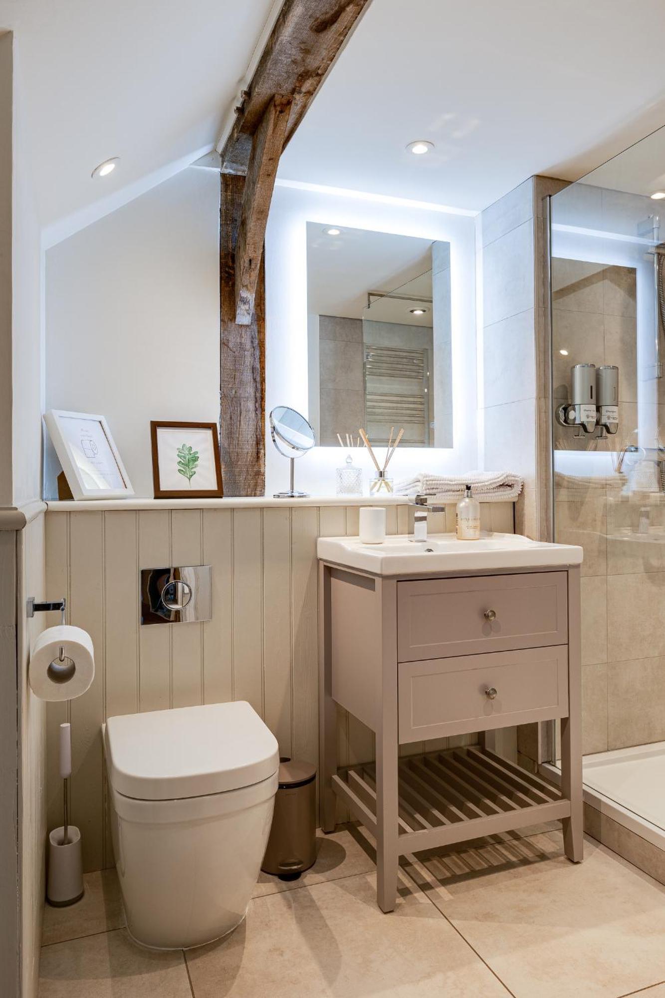 Oak Tree Hideaway Βίλα Whitchurch  Εξωτερικό φωτογραφία