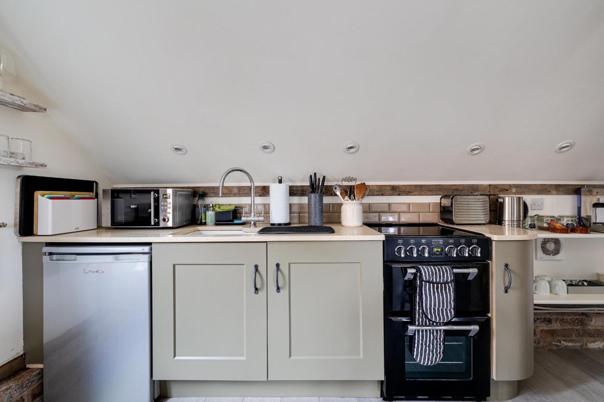 Oak Tree Hideaway Βίλα Whitchurch  Εξωτερικό φωτογραφία