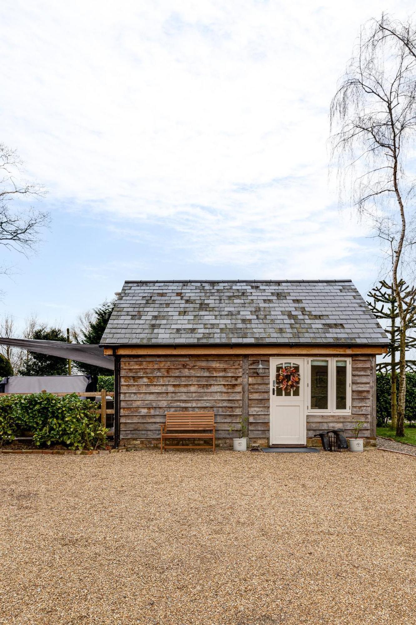 Oak Tree Hideaway Βίλα Whitchurch  Εξωτερικό φωτογραφία
